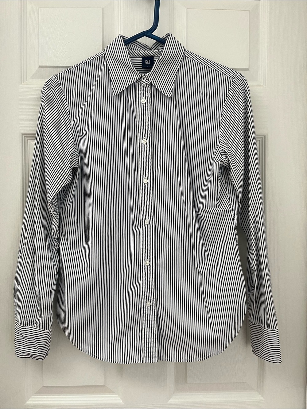 GAP Women’s Black and White Vertical Stripe Button-Up Shirt